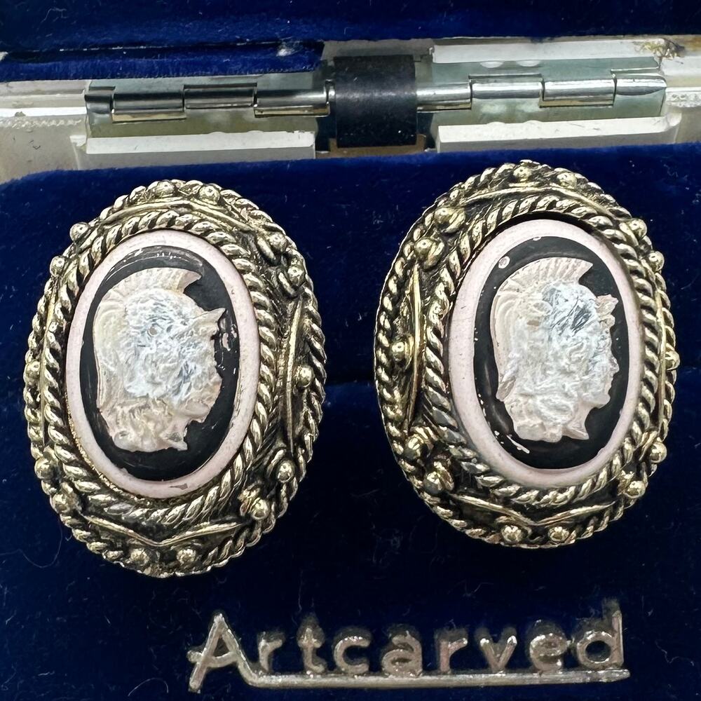 1950s vintage gold tone white black hand painted glass Trojan cameo cufflinks